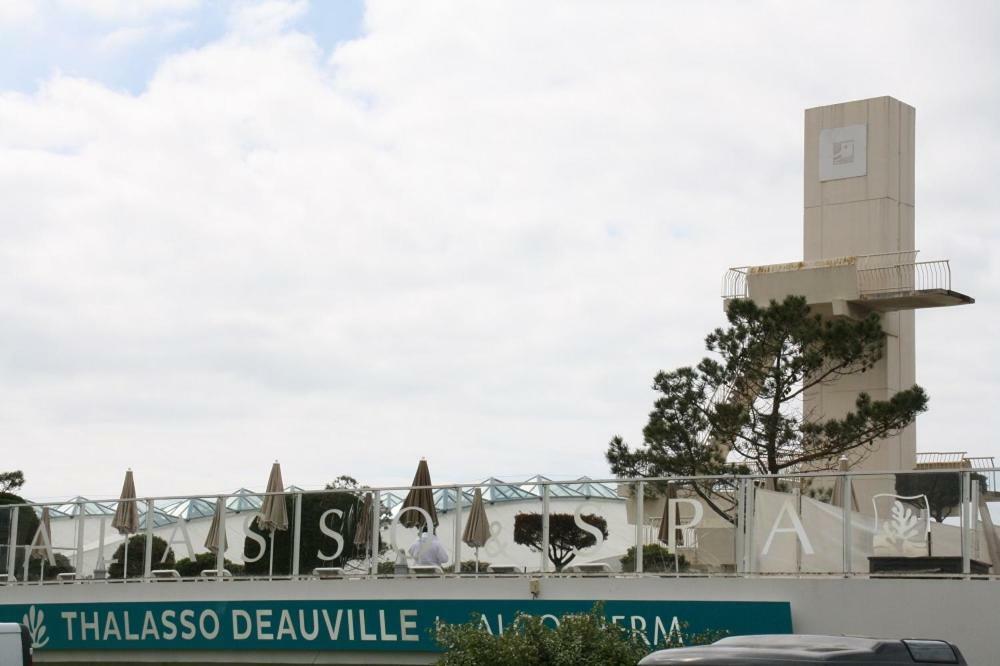 Appartements A Deauville Dans Triangle D'Or Luaran gambar