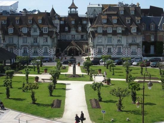 Appartements A Deauville Dans Triangle D'Or Luaran gambar